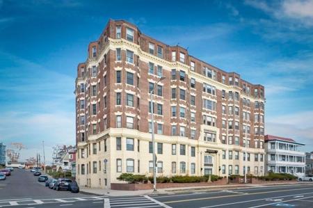285 Lynn Shore Dr