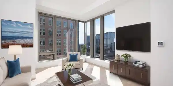 135 Seaport Blvd