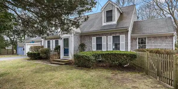 18 Savery Ln