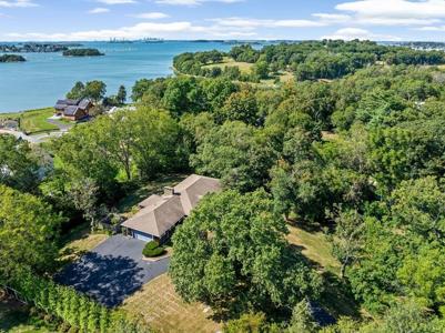 112 Martins Ln