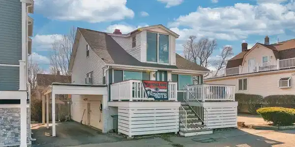 9 Chick Street