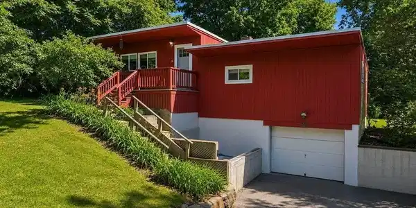 75 Manomet Point Rd
