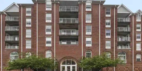 100 Boatswains Way