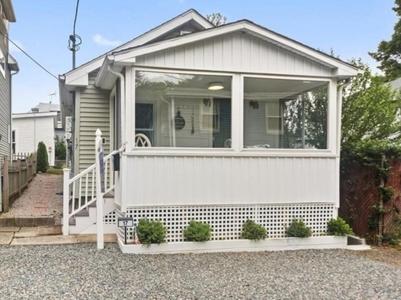 17 Landers Rd