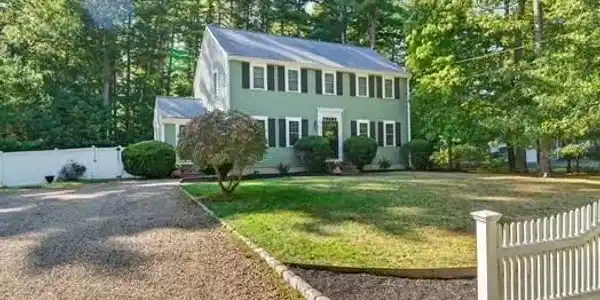 4 Rebecca Drive
