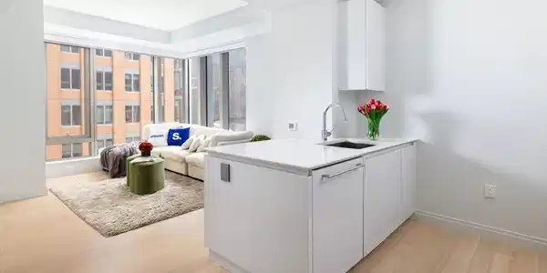 135 Seaport Blvd