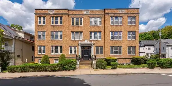 86 Tudor Street