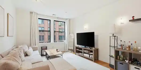 42 Beach St