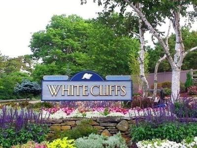 28 Westcliff Dr