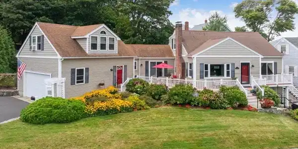 4 Prospect Ave