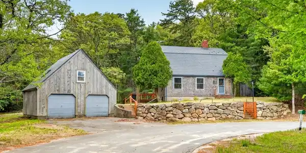 5 Fathom Ln