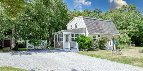 82 Dexter Road