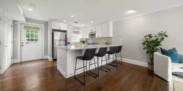 3 Glover Ct