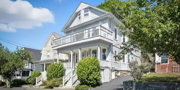 33 Highland St
