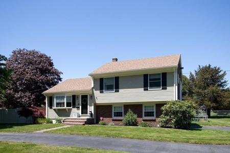 4 Clark Lane