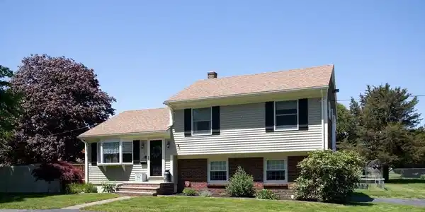 4 Clark Lane