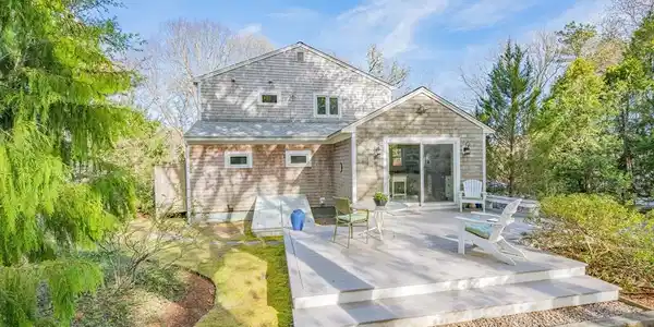 374 Putnam