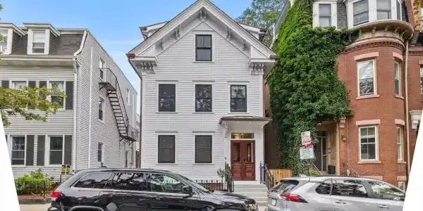 326 K St