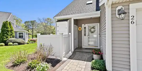 26 Southcliff Dr