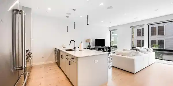 340 W 2nd St