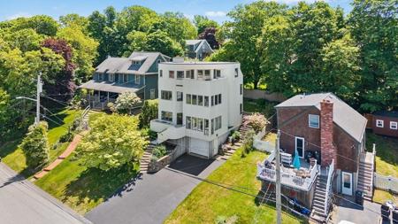 10 Prospect Ave