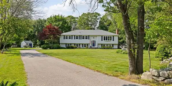382 Tilden Rd
