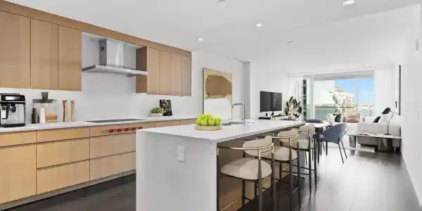 150 Seaport Blvd