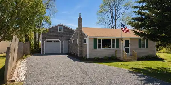 18 Lone Tree Road