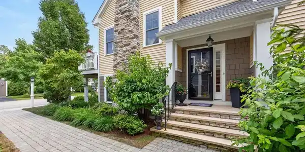 53 Boatwrights Loop