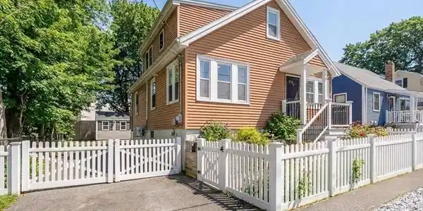 76 Fuller Rd