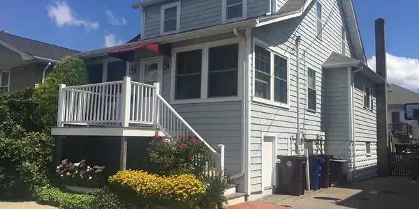 58 Lancaster Ave