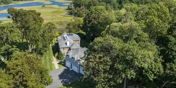22 Riverview Pl