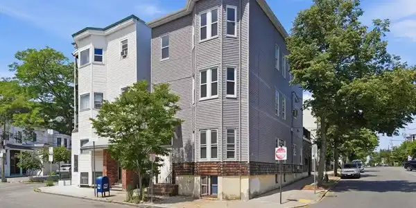 487-489 Sumner Street