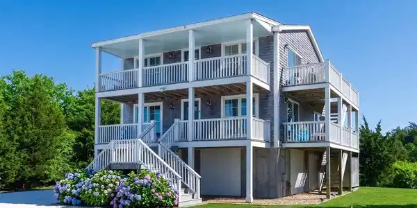 28 Beach Rd