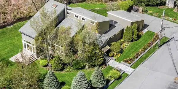 55 Stony Brook Rd.