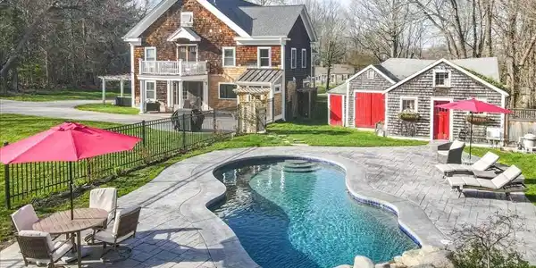 23 Old Oaken Bucket Rd