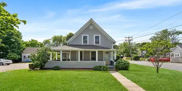 93 Sea St