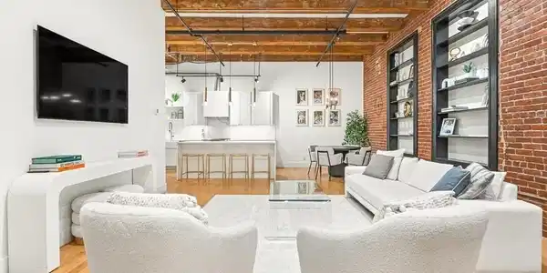 33 Sleeper St
