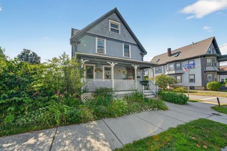 32 Green St