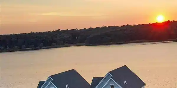 102 East Point Drive