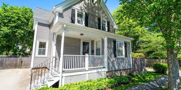 8 Lincoln Street
