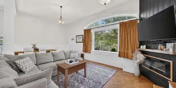 24 Mayflower Drive