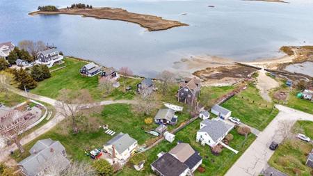 9 Wampanoag Drive