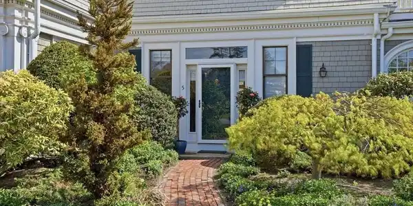 74 Branch St
