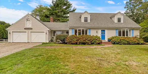 1 Swann Hill Ln