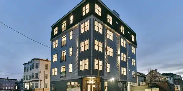 87 Parker St
