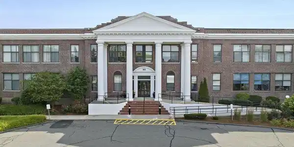 90 Sea Street