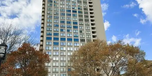 65 E India Row