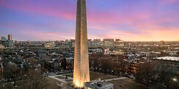 31 Monument Sq