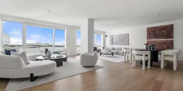 150 Seaport Boulevard